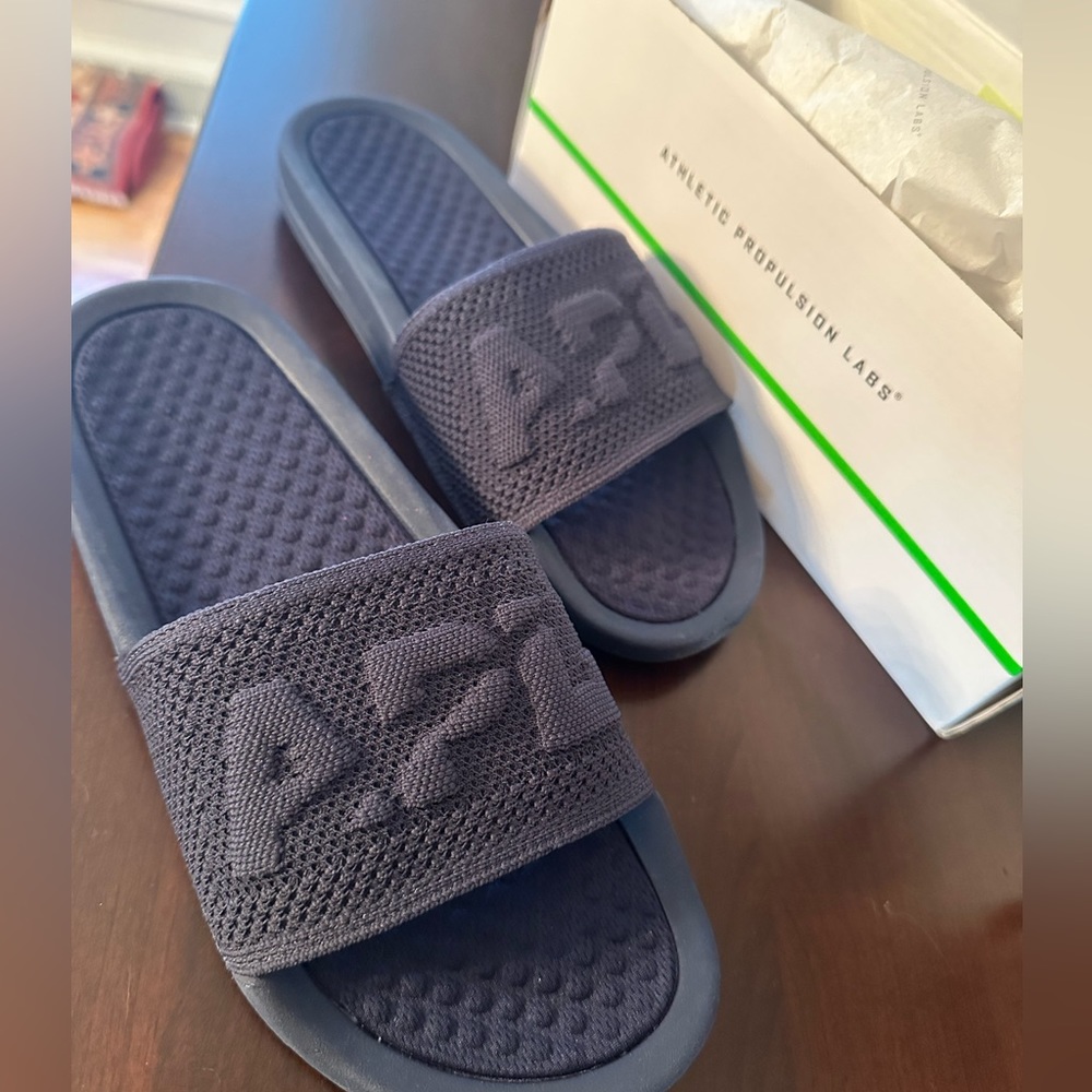 Women’s Navy APL Techloom Slide